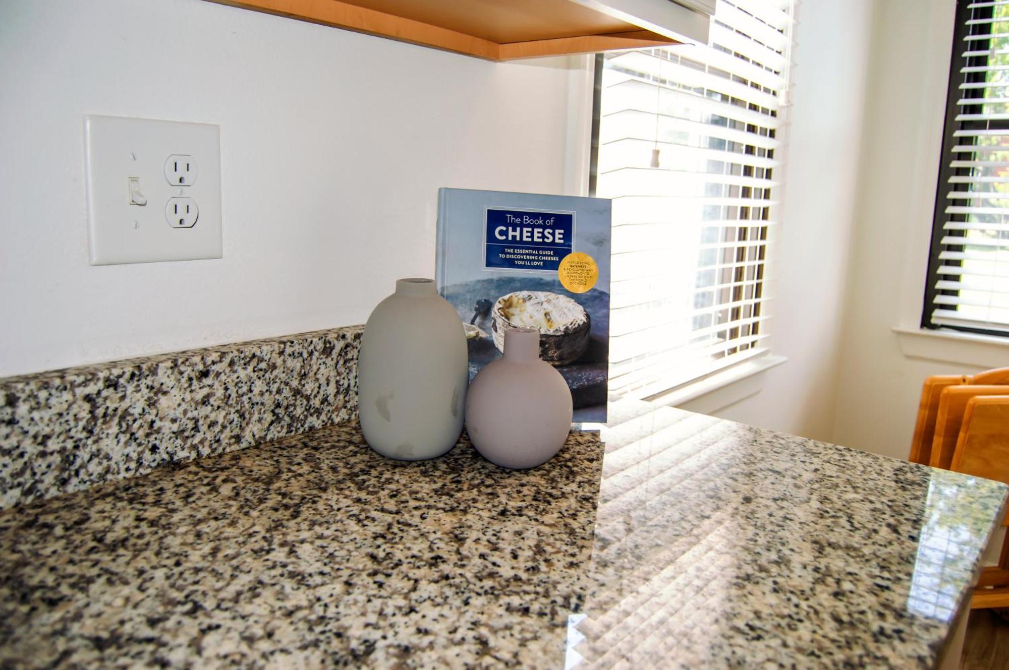 Cozy Condo, Minutes From Broadwy, Sleeps 5 ناشفيل المظهر الخارجي الصورة